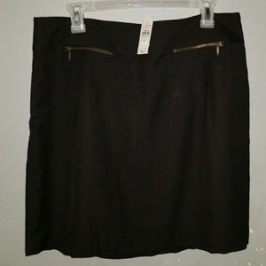 Ann Taylor The Loft. Black Skirt. Size 12. NWT